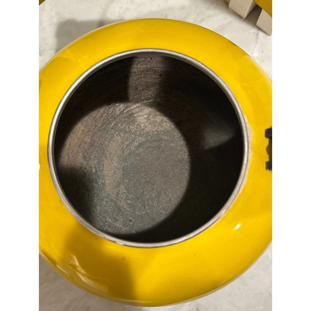 Le Creuset Tea Kettle 1.7Qt Soleil Yellow Orange Whistling Enamel Stovetop Read*